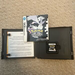 Nintendo DS Pokémon Black Version - Black Case